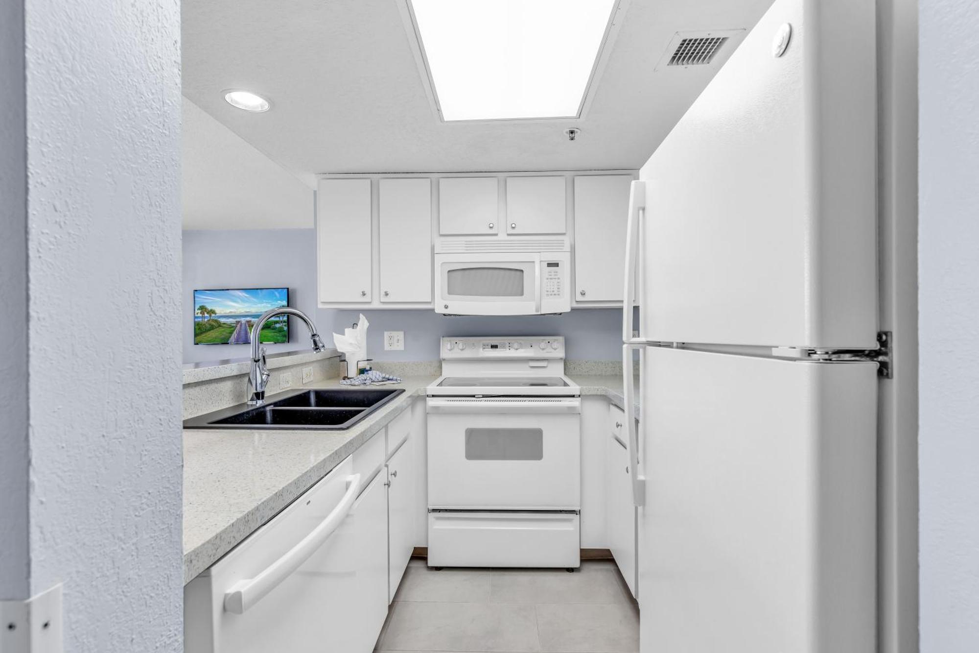מירטל ביץ' Stunning Oceanfront Views W Pool - Atlantica Towers Condo מראה חיצוני תמונה
